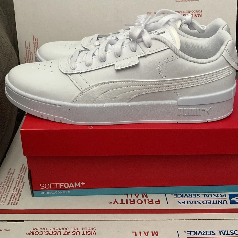 Puma - Picture 3 of 7